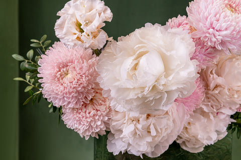 PINK ROSE CAKE POP - BLISS FLOWER BOUTIQUE