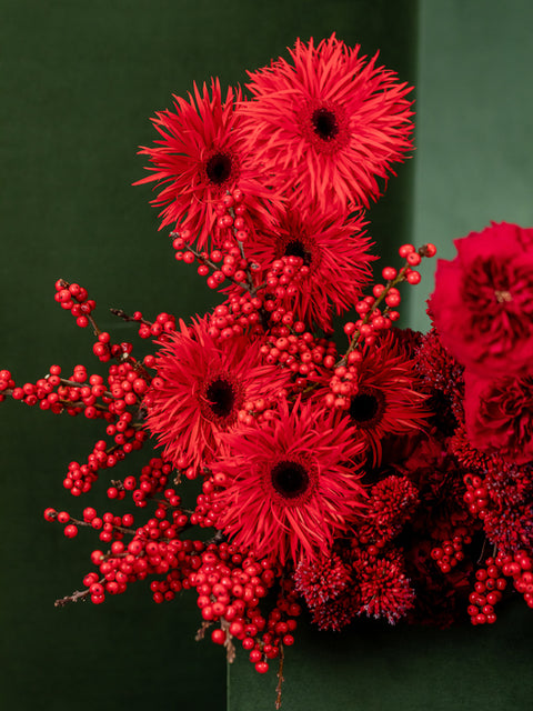 FROZEN CRANBERRY CAKE - TABLE CENTERPIECE