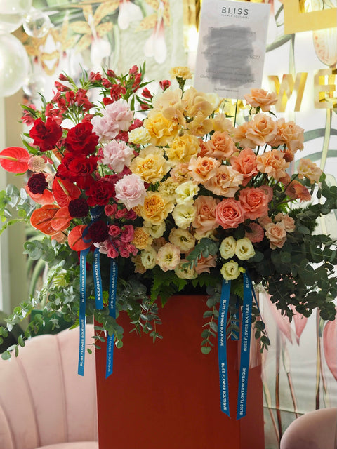 LUXE FLOWER STANDS
